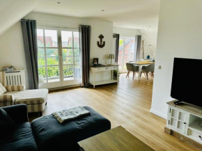 Große deluxe Ferienwohnung mit Balkon, 2 SZ und nur 300m zum Strand, Kellenhusen